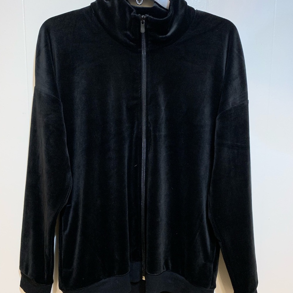 CABLE & GAUGE Black Polyester sweater.